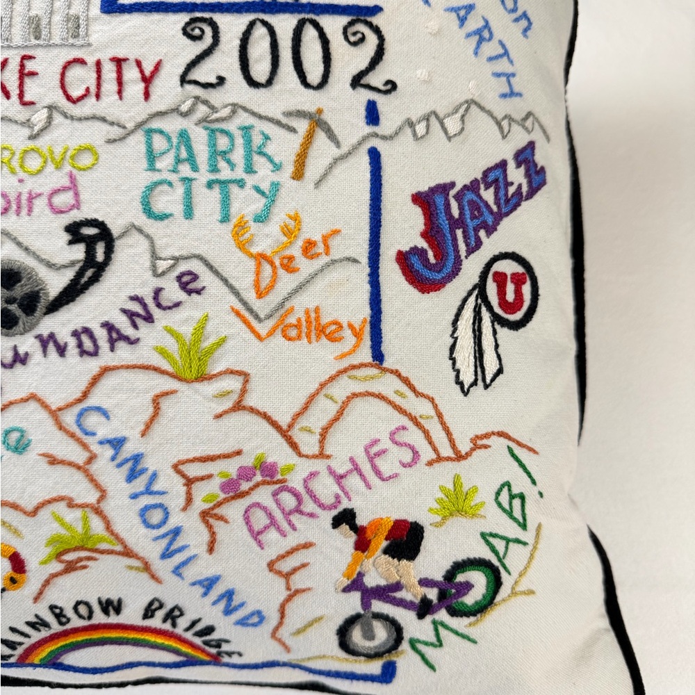 Catstudio Hand Embroidered 20x20 Pillow featuring Utah State EUC - Picture 3 of 11